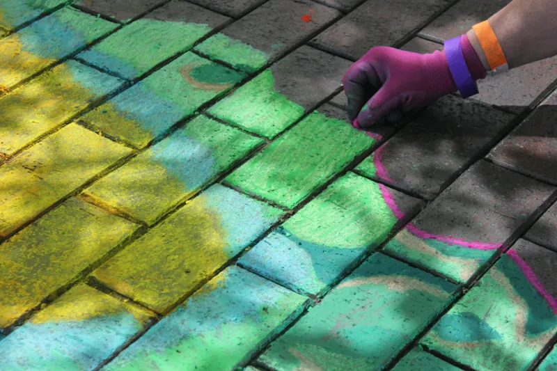 Dust to Dust: The Ephemeral Artists Reclaiming Britain's Pavements