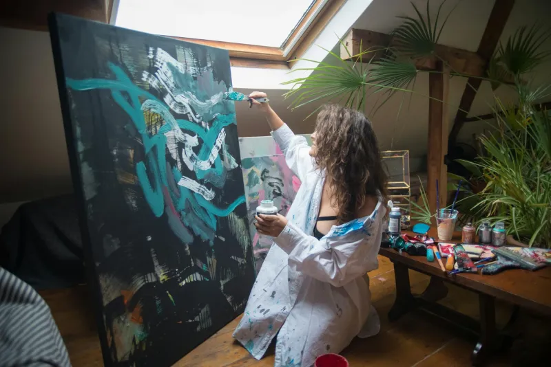 The Last Canvas Masters: Britain's Theatre Painters Wage War Against Digital Projection